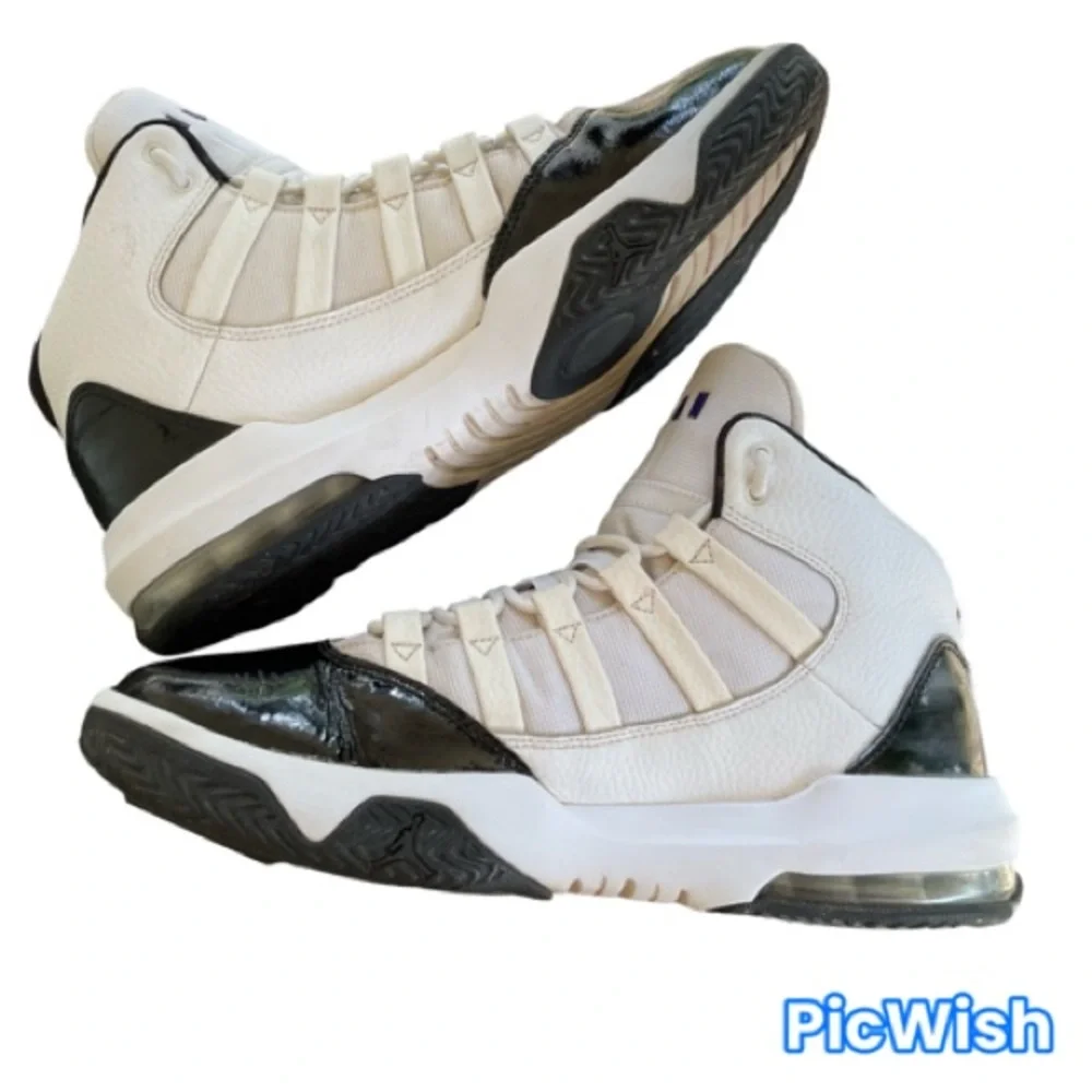 Jordan Max Aura